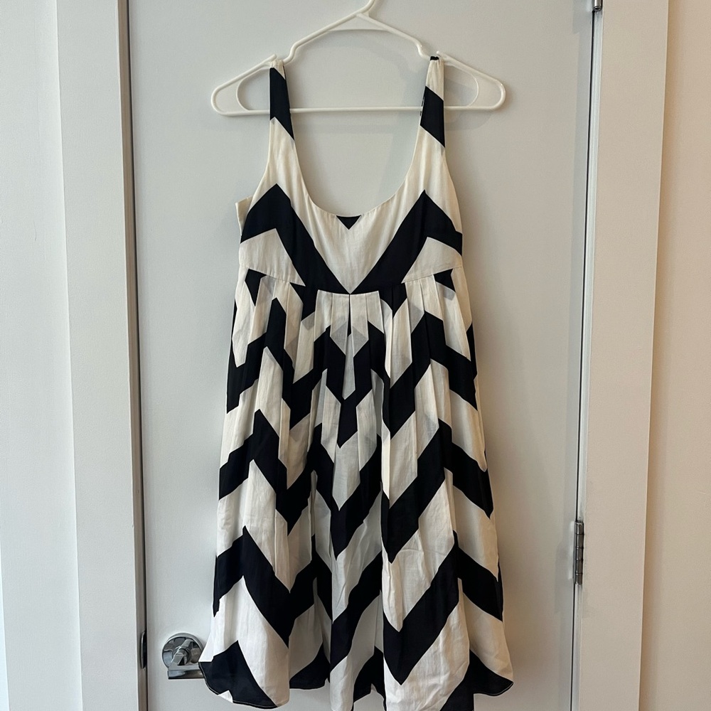 Club Monaco Black and White Chevron Dress